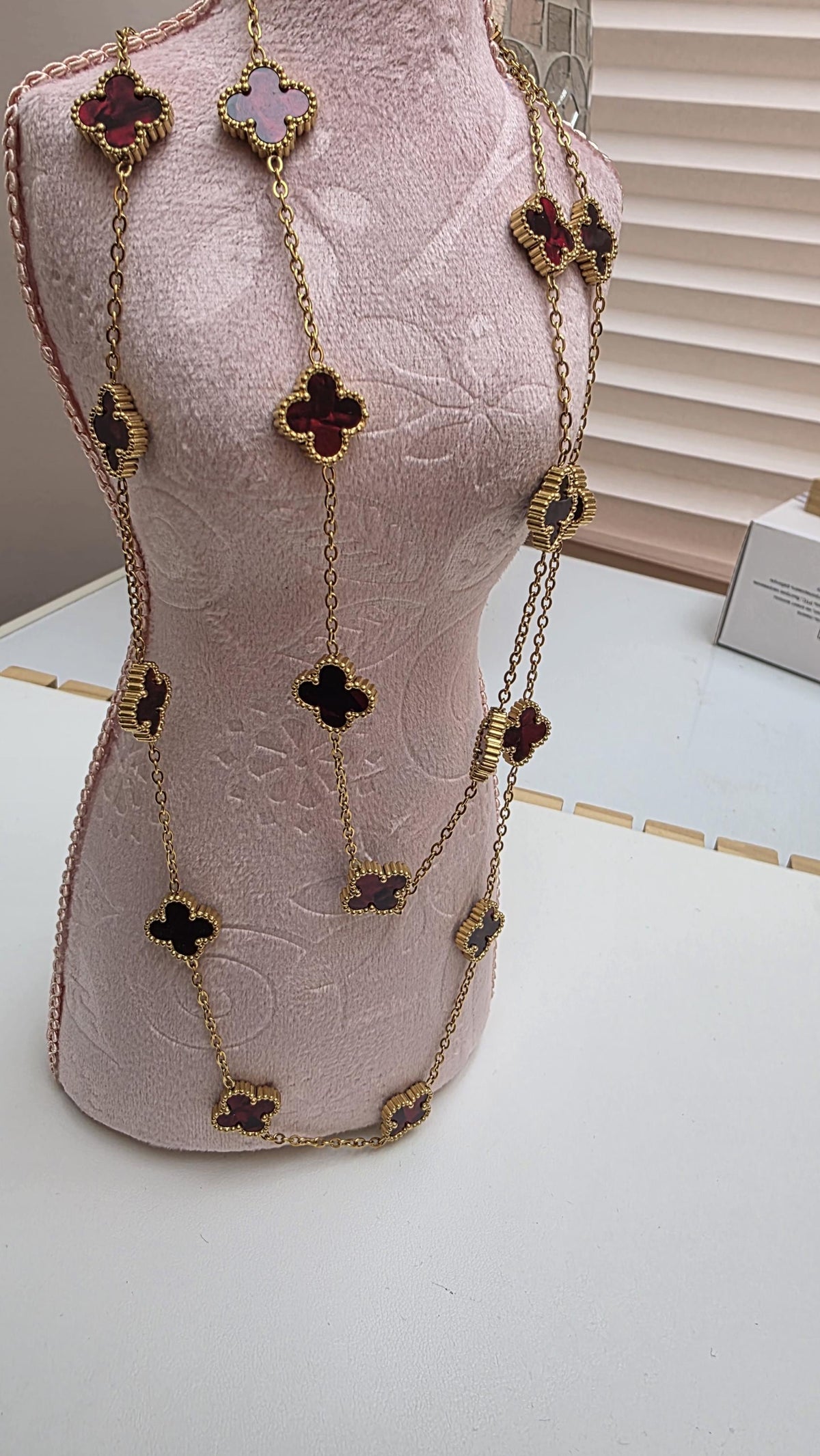 Burgandy 13mm 20 flower long chain necklace with stud earrings